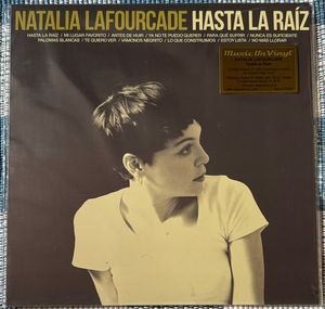 Hasta La Raíz cover