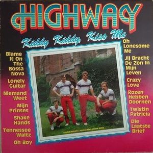 Kiddy Kiddy, Kiss Me cover