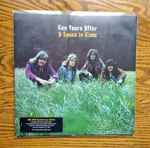 Ten Years After – A Space In Time