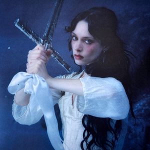 Holly Humberstone – Cruel World