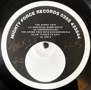 Aphex Twin – Analogue Bubblebath