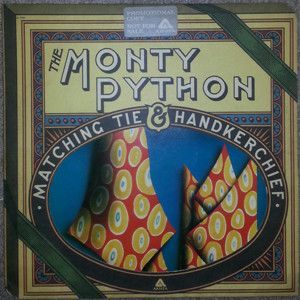 Monty Python – The Monty Python Matching Tie And Handkerchief