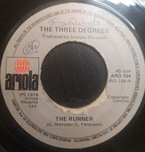 The Three Degrees – The Runner