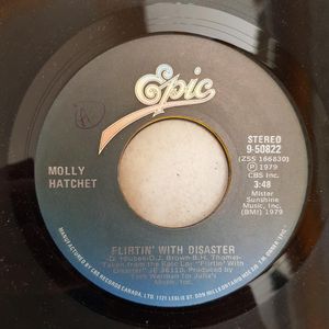Molly Hatchet – Flirtin' With Disaster