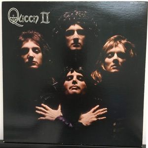Queen II cover