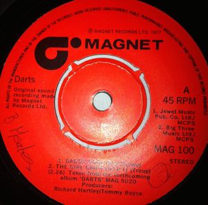 Darts – Daddy Cool / The Girl Can't Help It